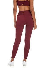 ليغينغز مخططة وأنيقة ريبيت