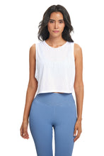 بلوزة قصيرة بدون أكمام