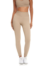 ليغينغز مخططة وأنيقة ريبيت