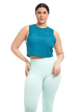 بلوزة قصيرة بدون أكمام